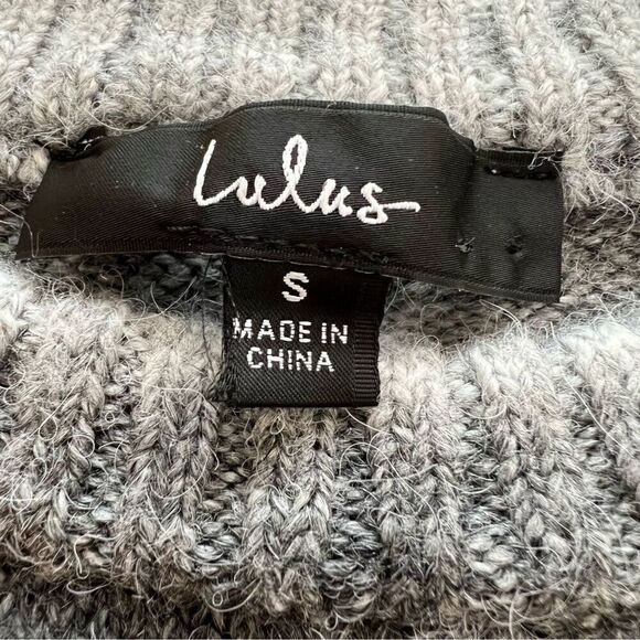 Lulu's Gray and Black Ombre Stripe Pullover Sweater - Picture 3 of 8